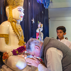 Pujyashree's-Visit-to-Gnan-Mandir.jpg